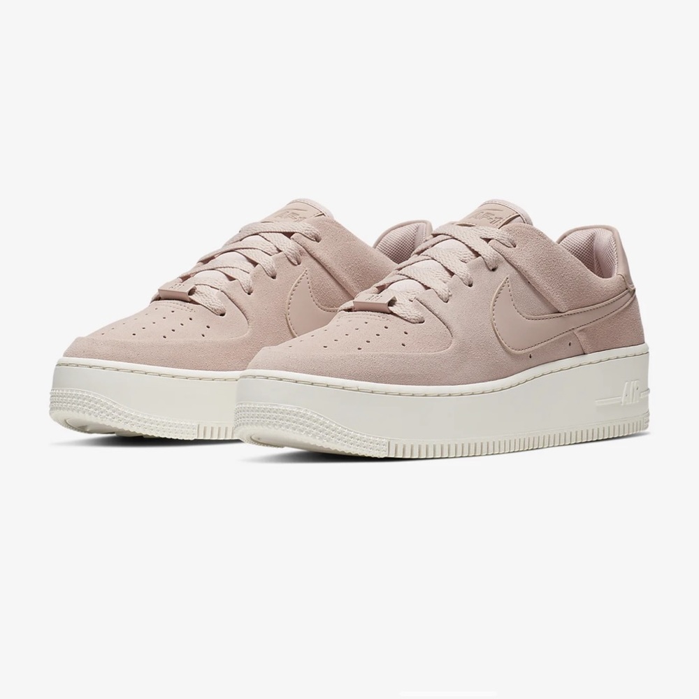 Nike Air Force 1 Sage Low
